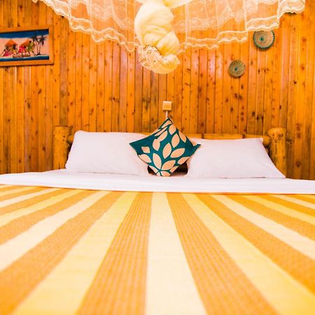 Hawk'S Eye Lodge Bunyonyi Kabale Номер фото