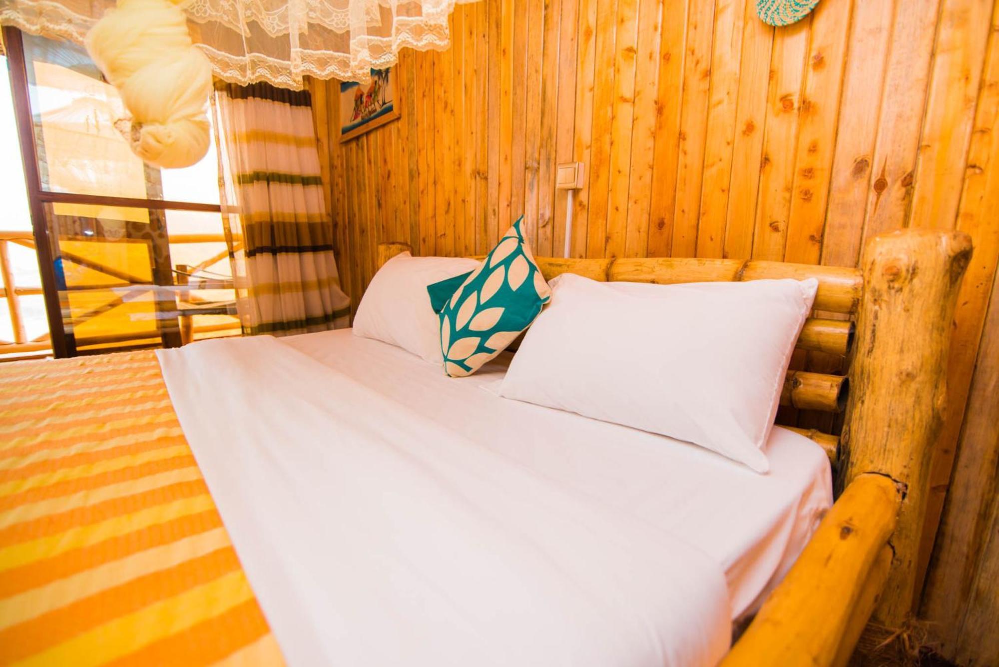Hawk'S Eye Lodge Bunyonyi Kabale Номер фото